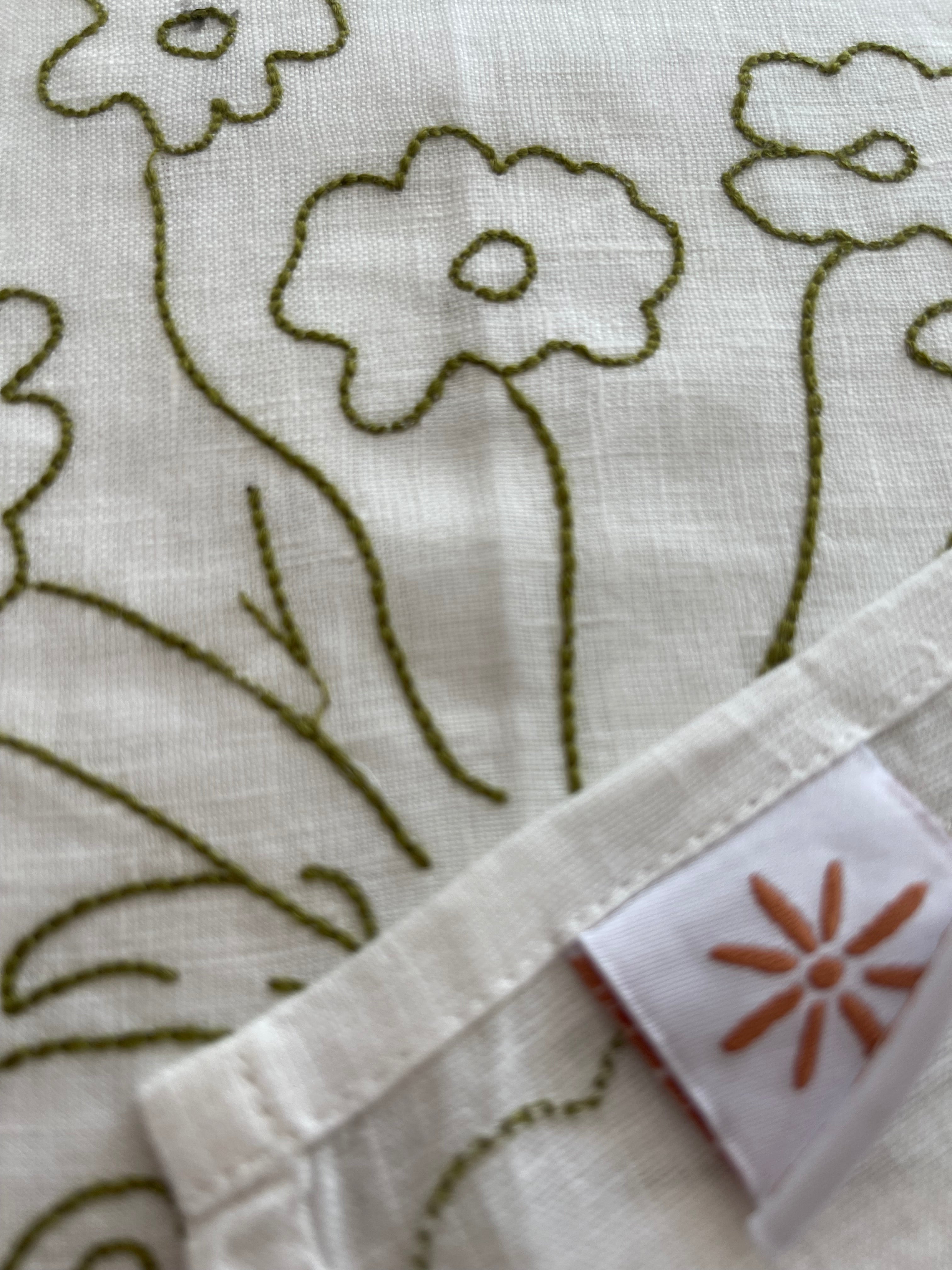 Bloom Linen Placemat with flower design in Echuca and Olive
