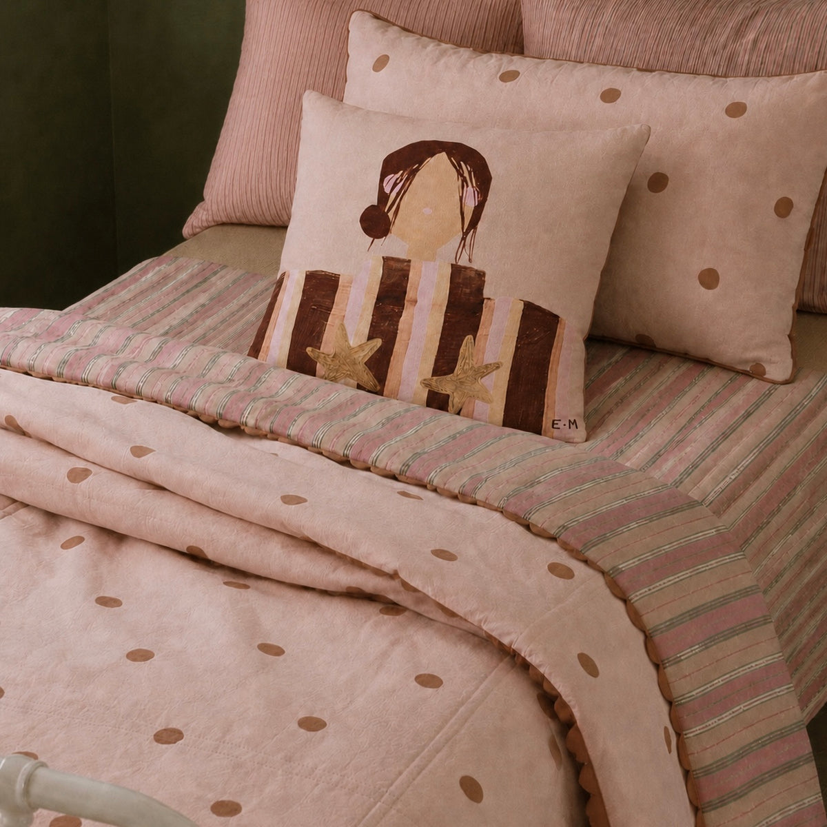 Quilt  Coverlet Polka Dot Pink and Tan