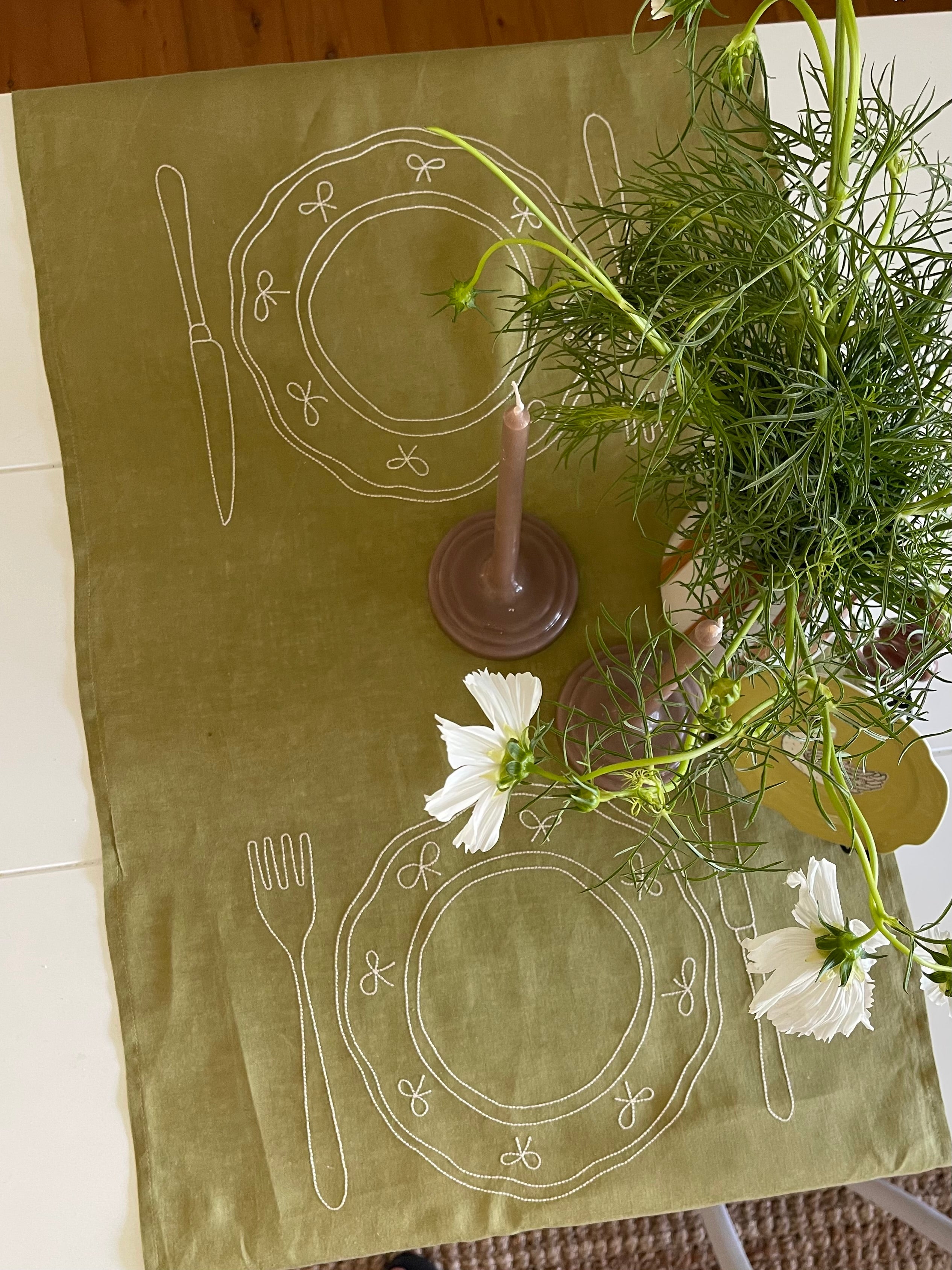 Duo Placemat - Linen Double Plate Design Olive and White