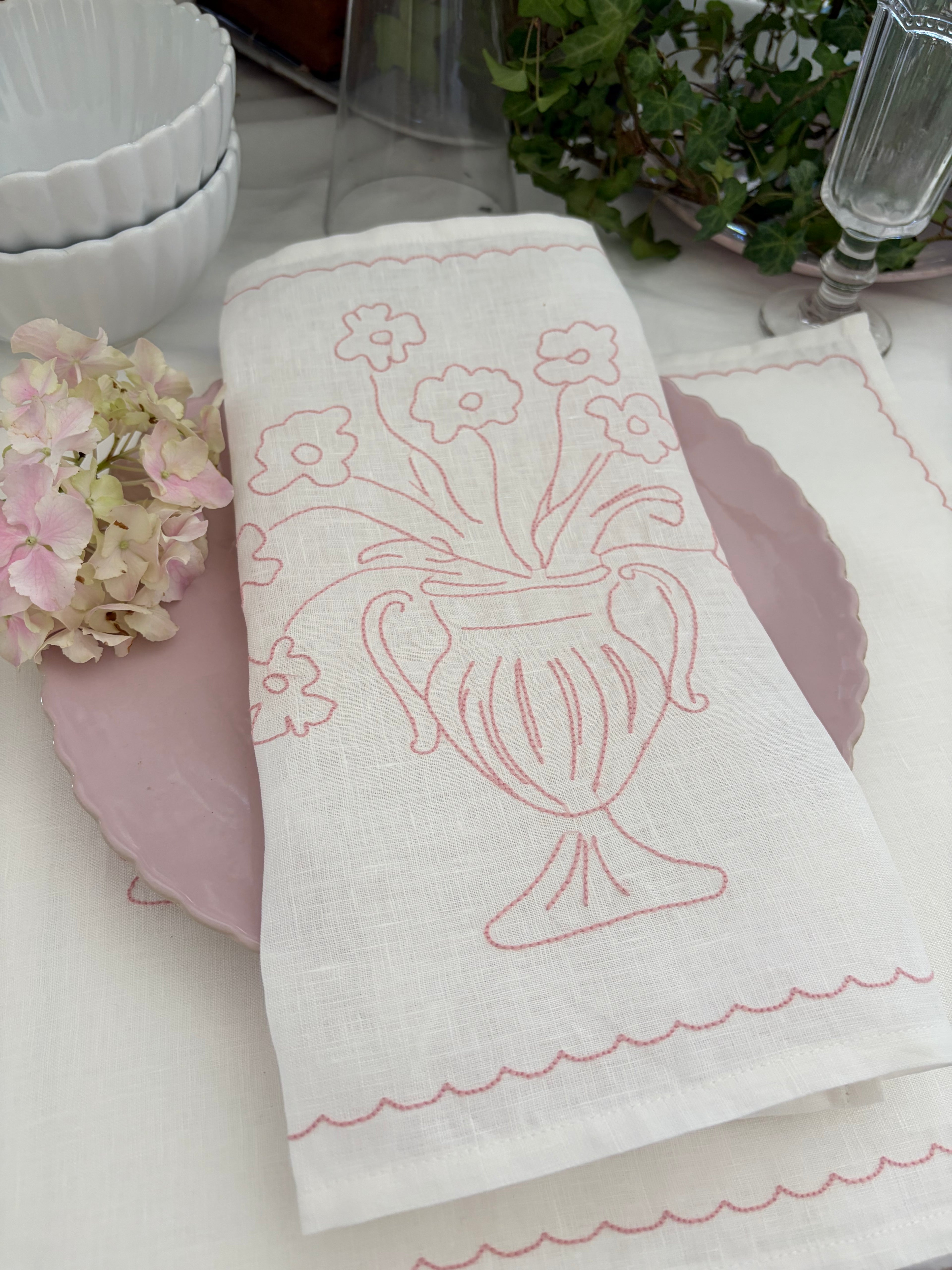 Bloom Embroidered Linen Placemat - Rose Pink -Art Meets Linen - Little Nordic Sol