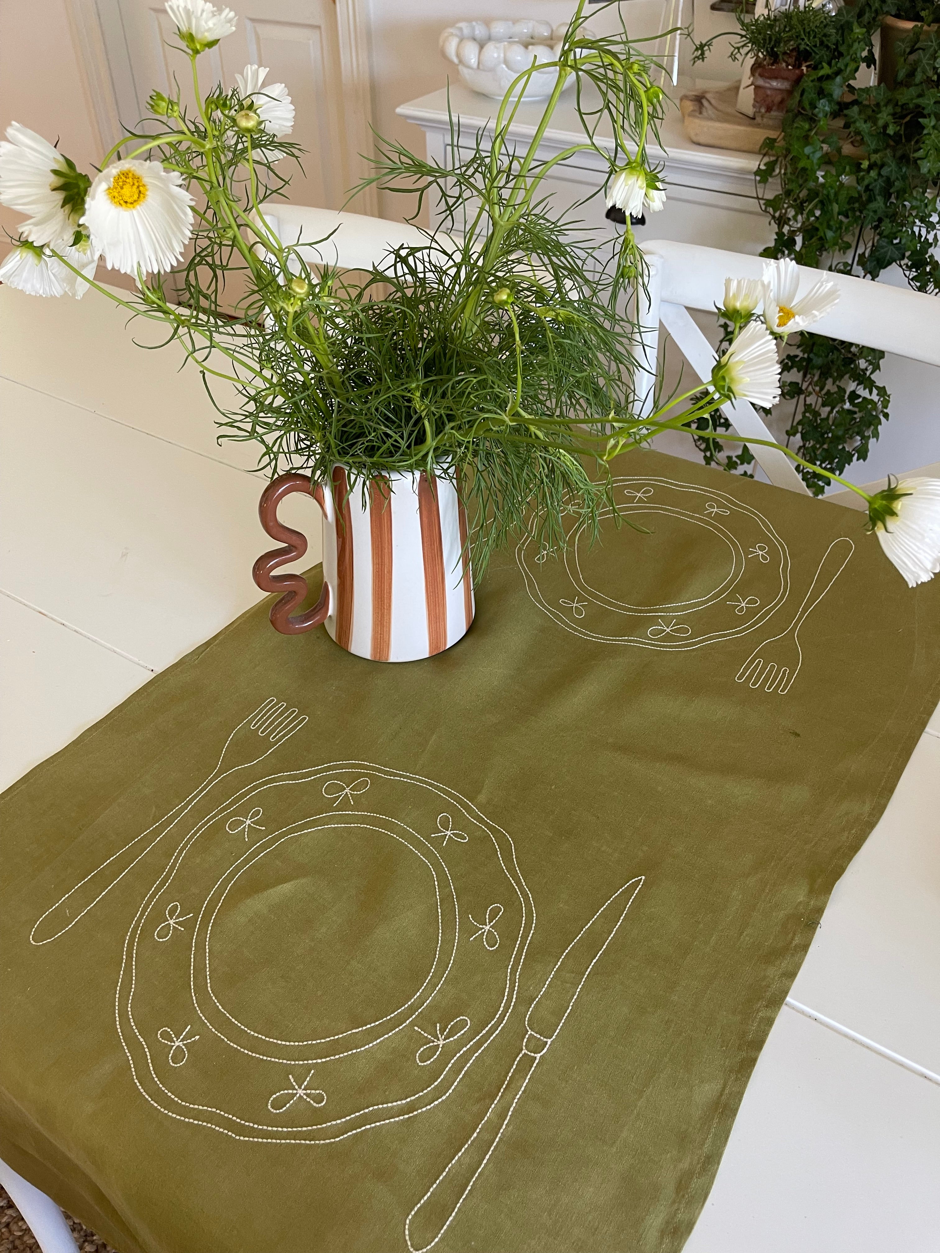 Duo Placemat - Linen Double Plate Design Olive and White