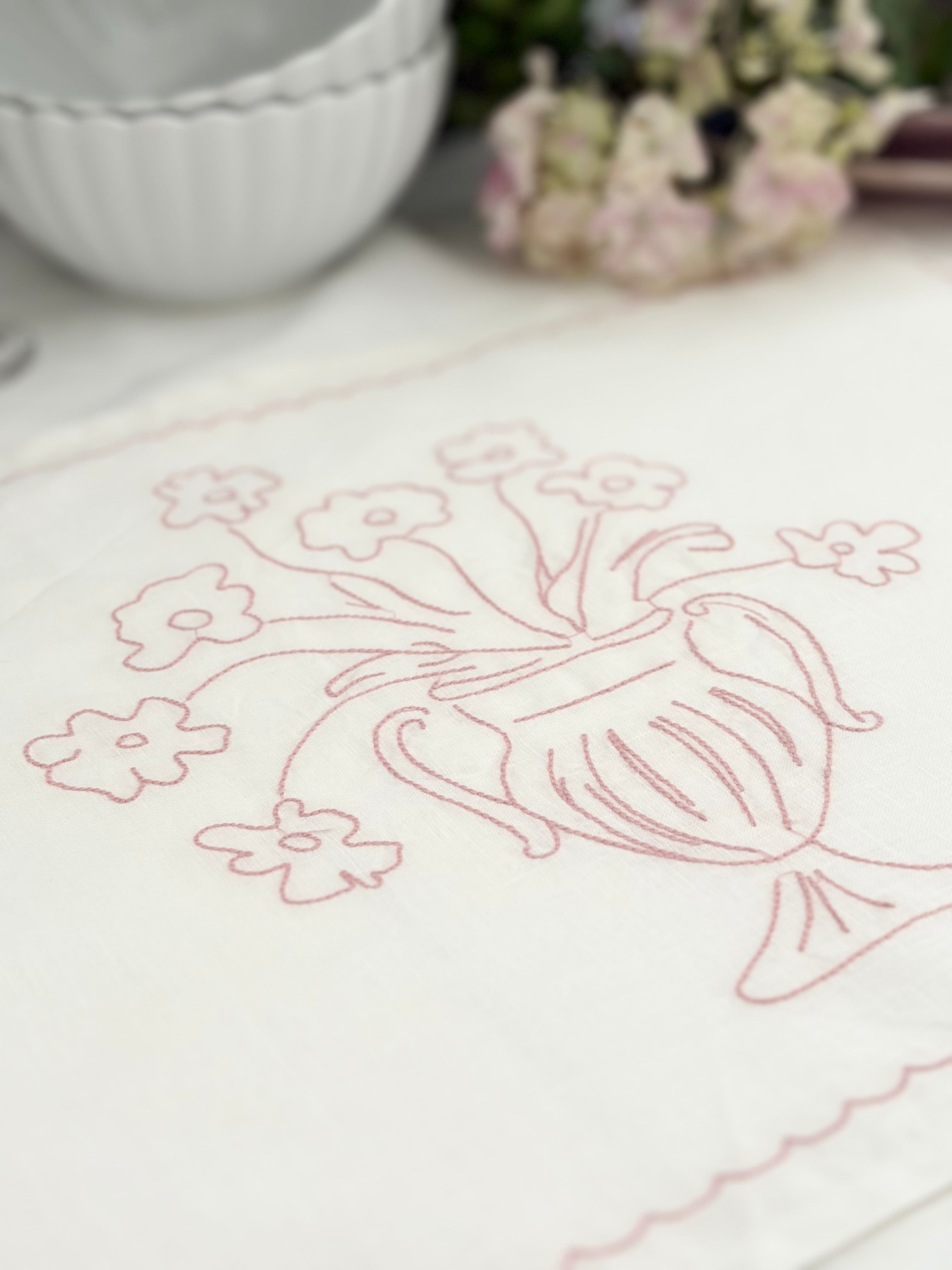 Bloom Embroidered Linen Placemat - Rose Pink -Art Meets Linen - Little Nordic Sol