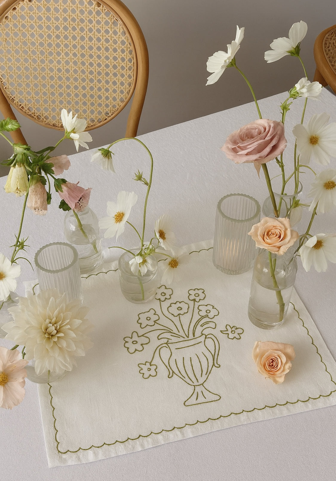 Bloom Linen Placemat with flower design in Echuca and Olive