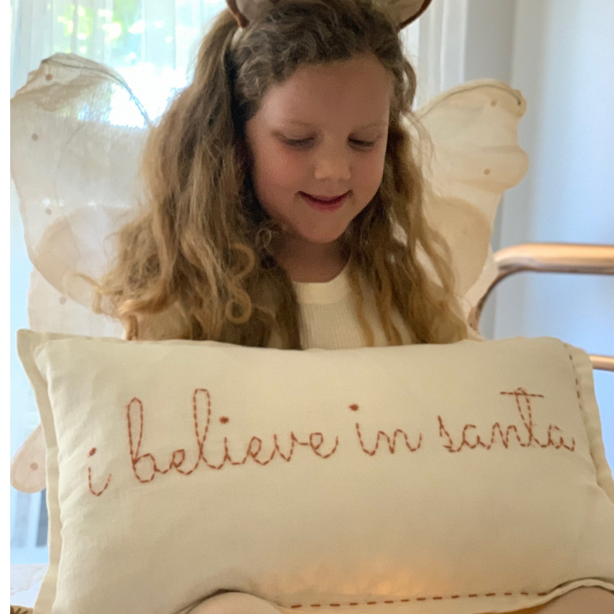 I Believe in Santa - Cushion Ivory