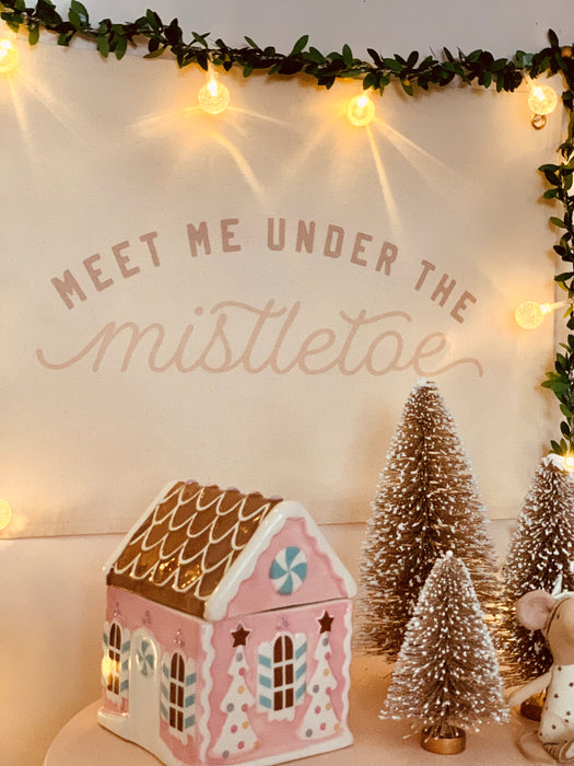 Banner - Meet Me Under The Mistletoe